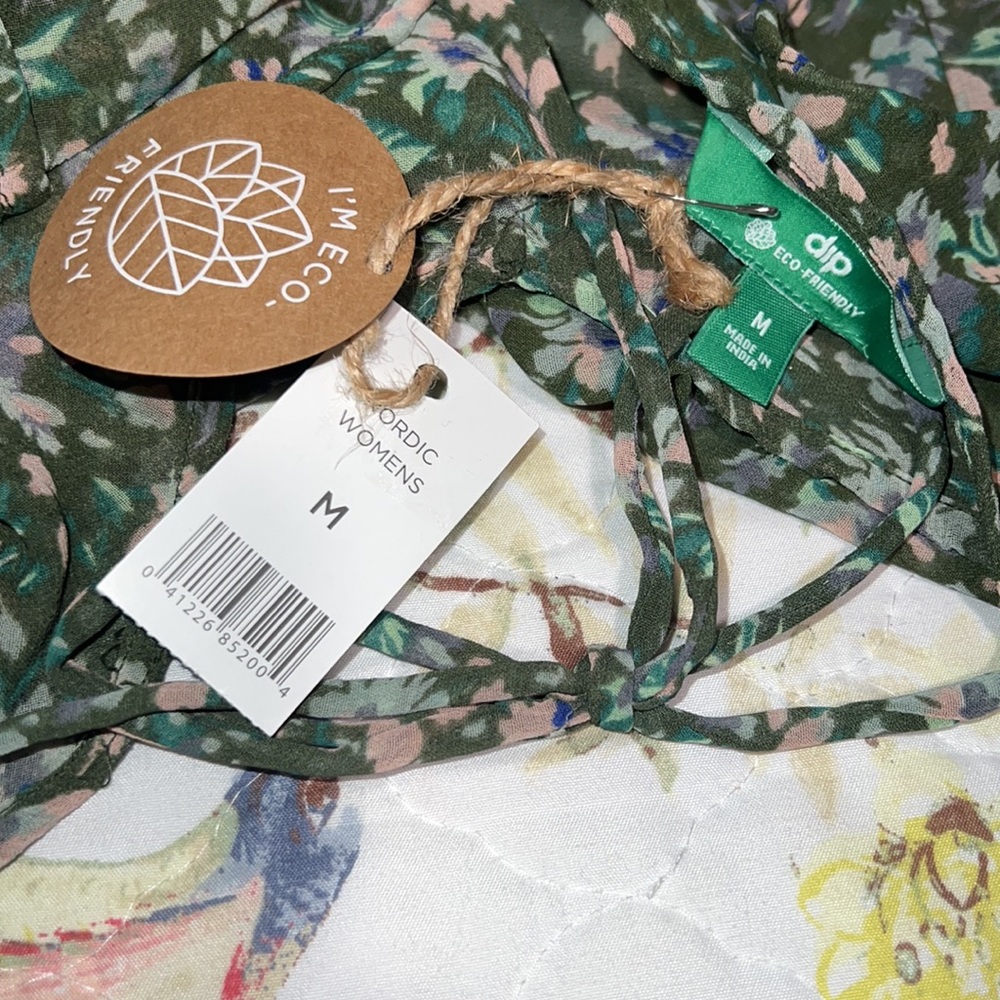 Green floral sheet top - Picture 5 of 6
